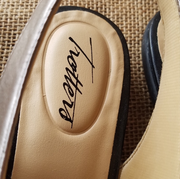 Trotters bronze/black shoes, new, sz 8N - Picture 3 of 7